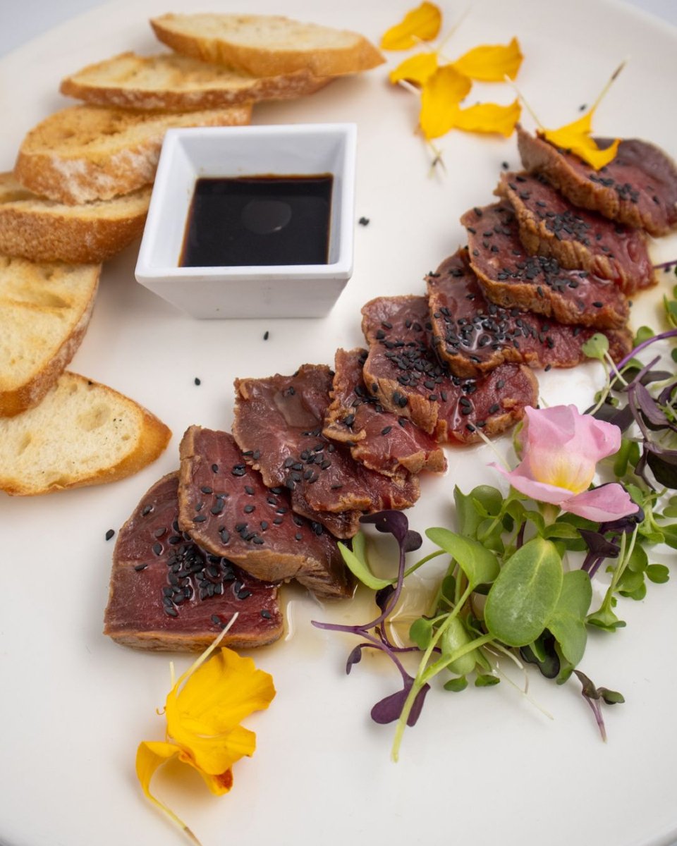 Ambient nocturn al Restaurante La Mar