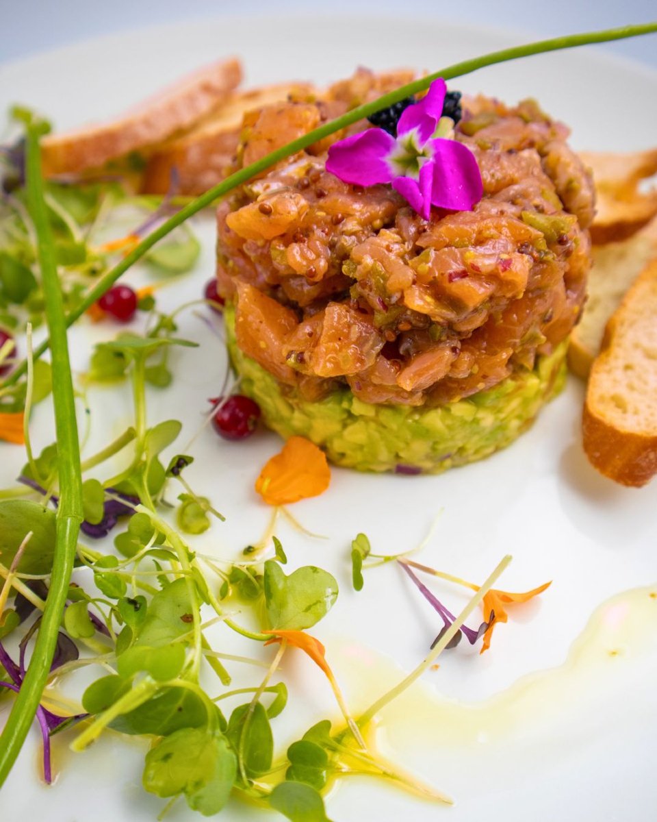 Tartar amb brots frescos